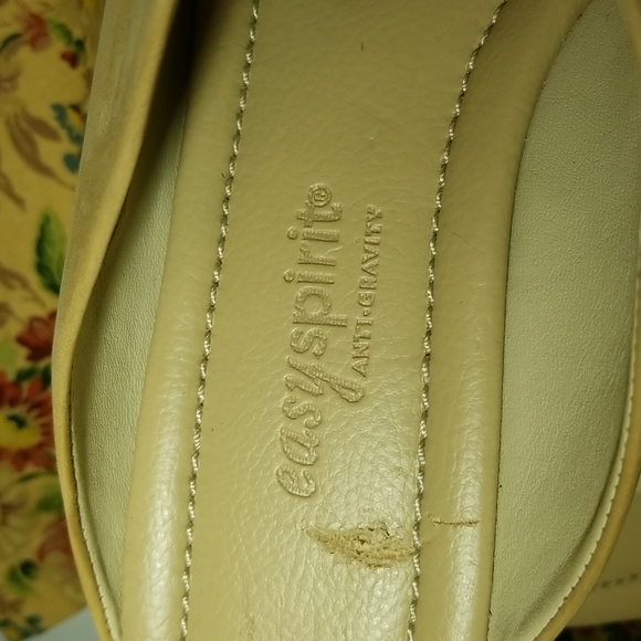 Easy Spirit,mules,open toe,suede leather,memory foam soft,womens,size 9. - Picture 8 of 10